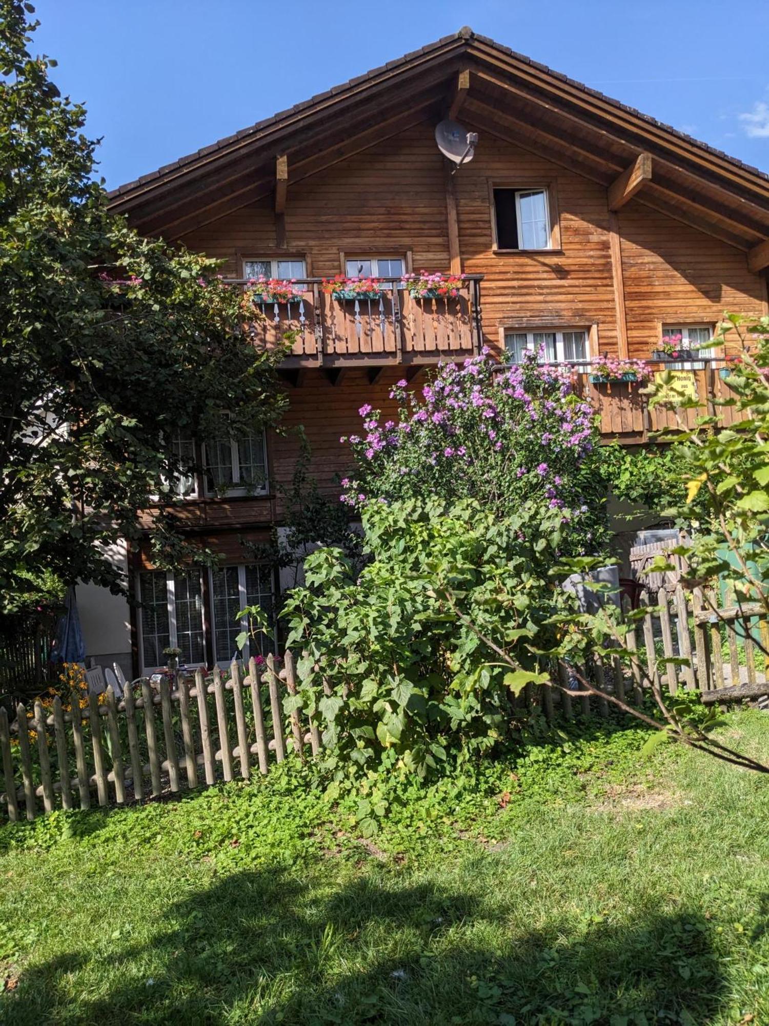 Bed And Breakfast - Die Aelplersuit Fuer Backpackers Im Berghuesli Linthal מראה חיצוני תמונה