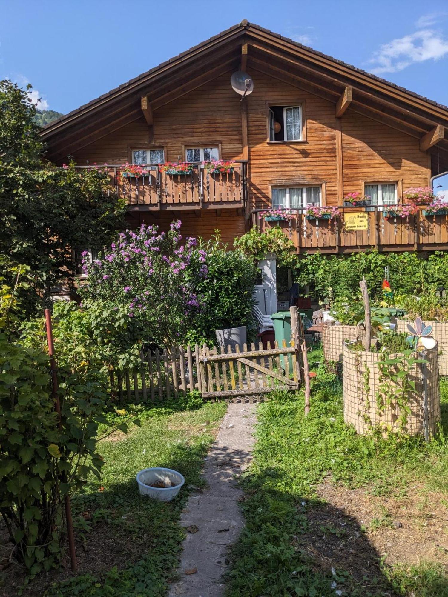 Bed And Breakfast - Die Aelplersuit Fuer Backpackers Im Berghuesli Linthal מראה חיצוני תמונה
